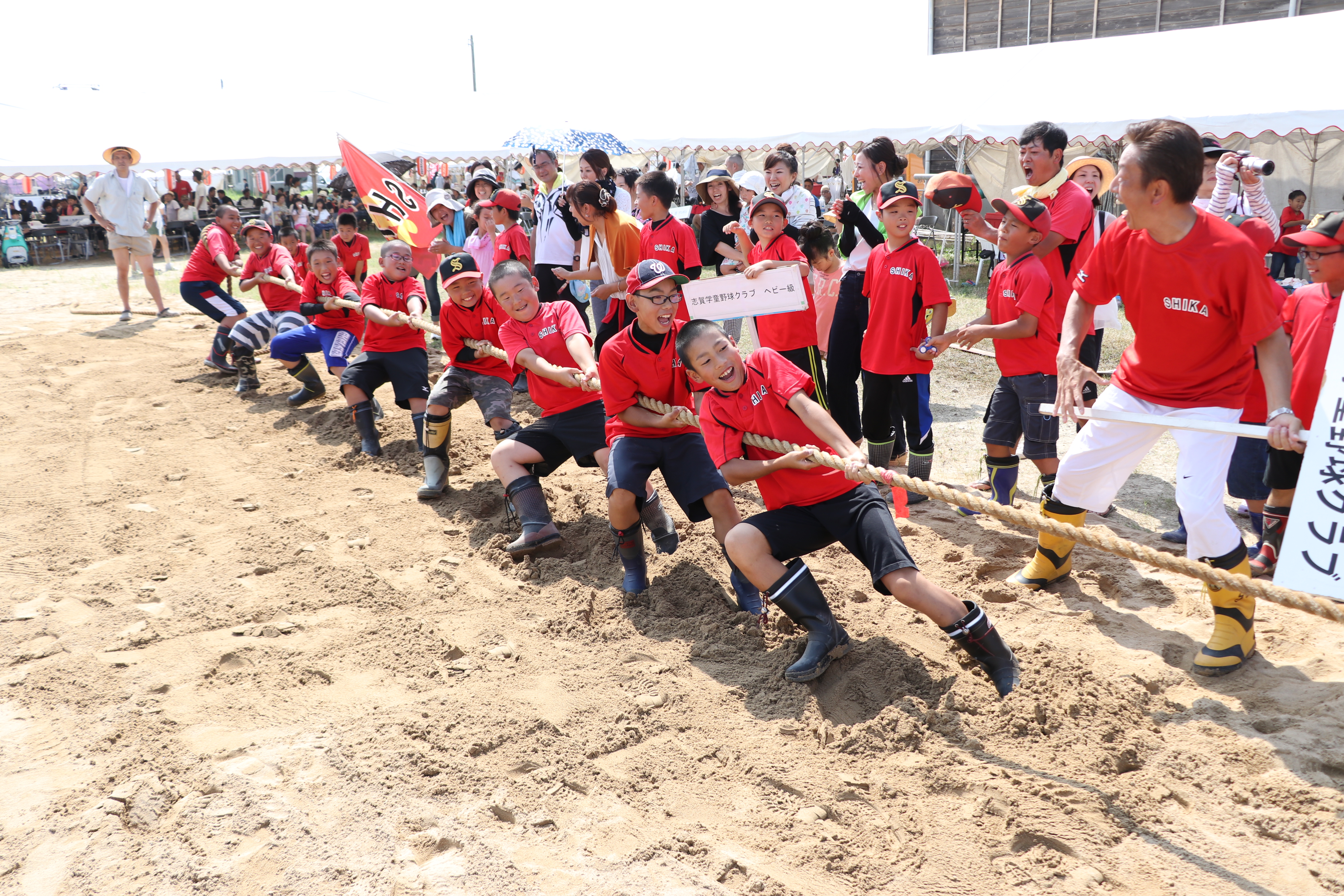 小学校綱引き